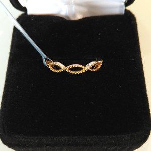 Stacker Infinity-style Ring, 10K Solid Yellow Gold